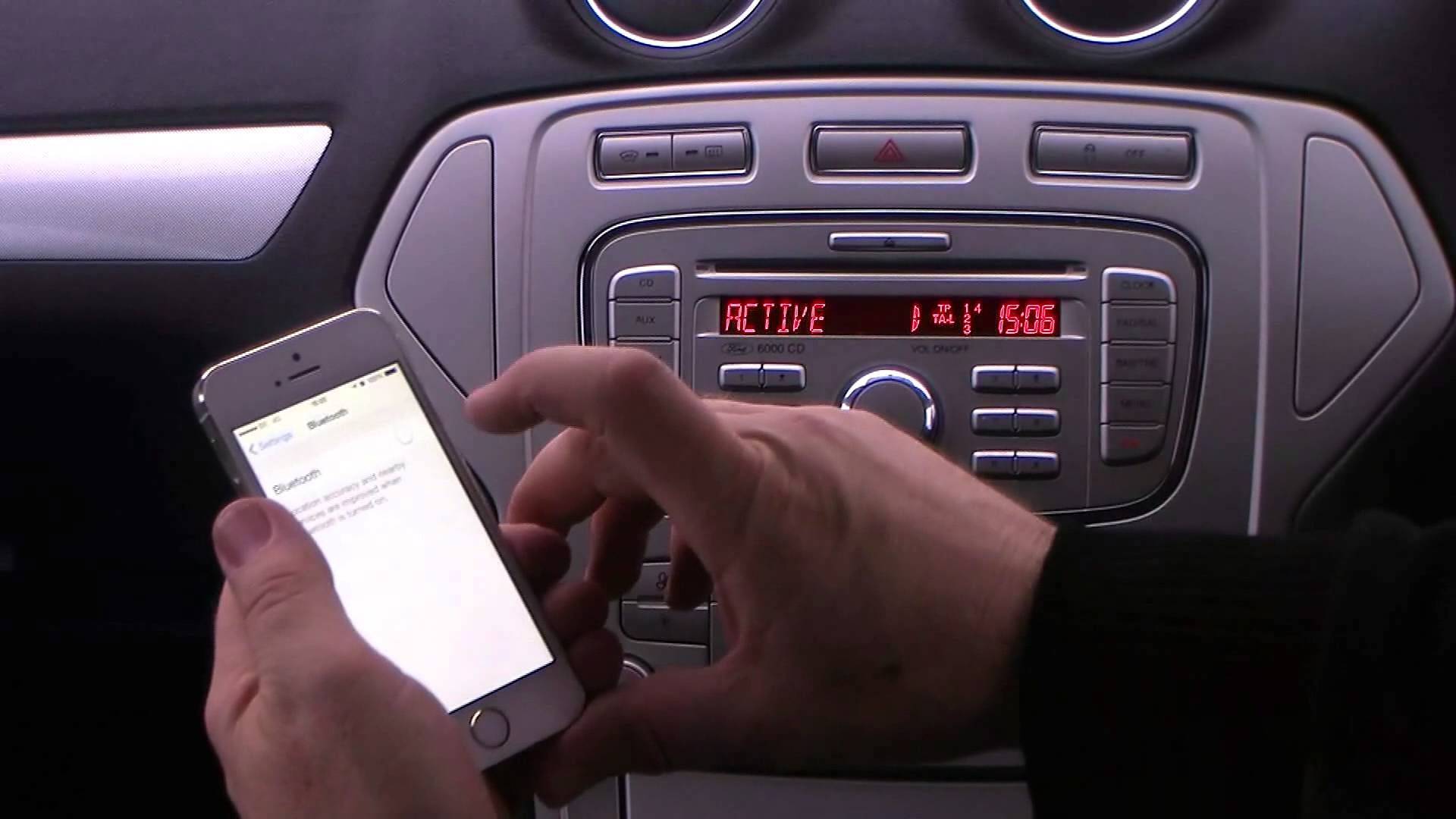 Как подключить телефон через bluetooth в машине