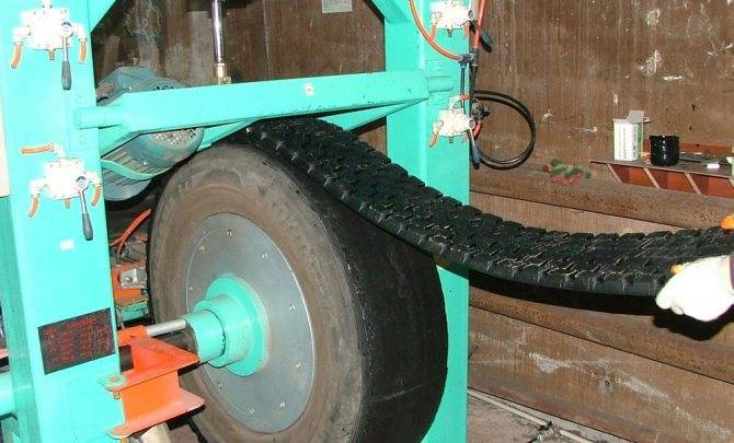 Восстановление протектора легковых шин: какое оно бывает и стоит ли его делать