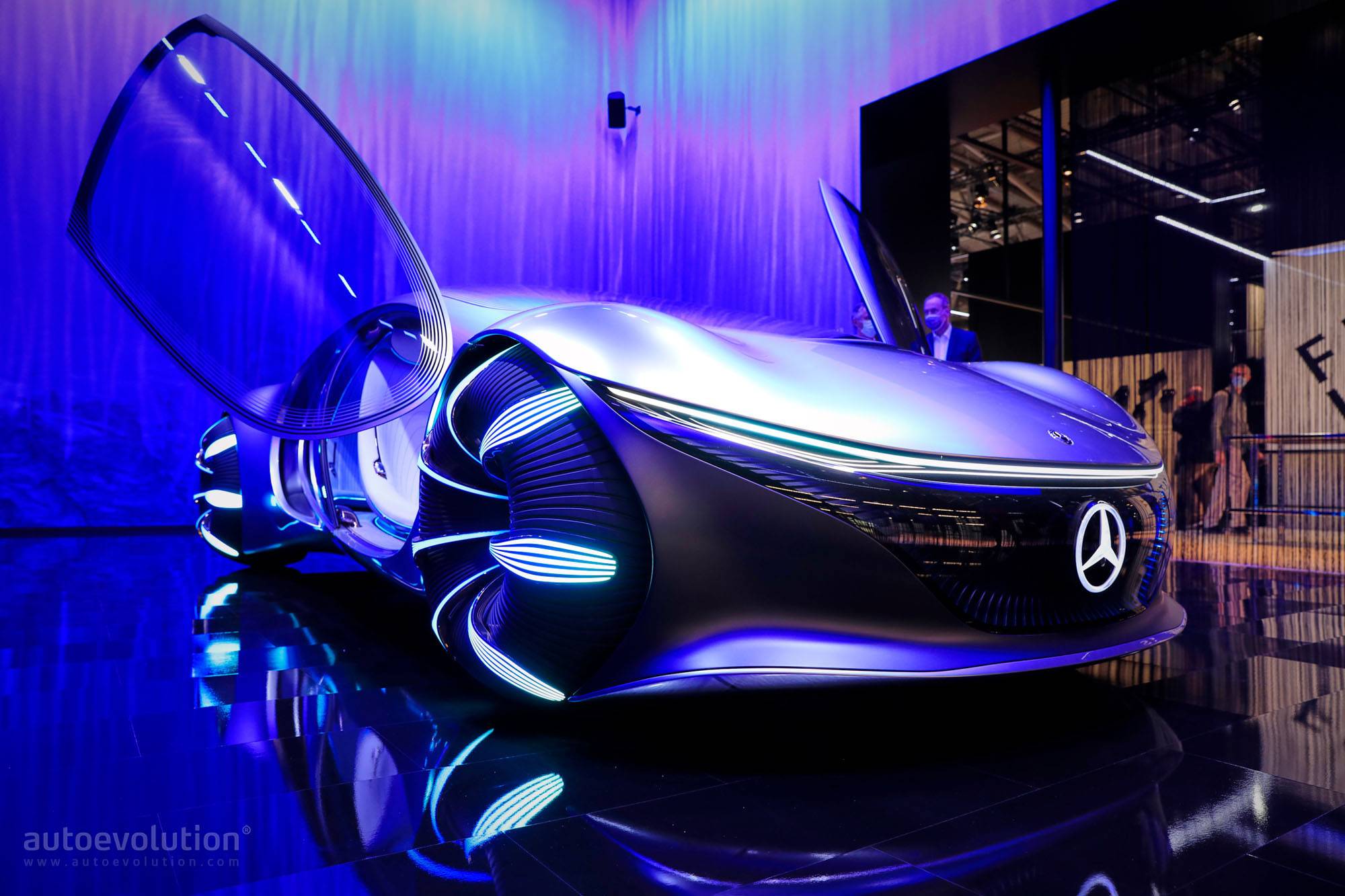 Mercedes Benz Vision руль 2020