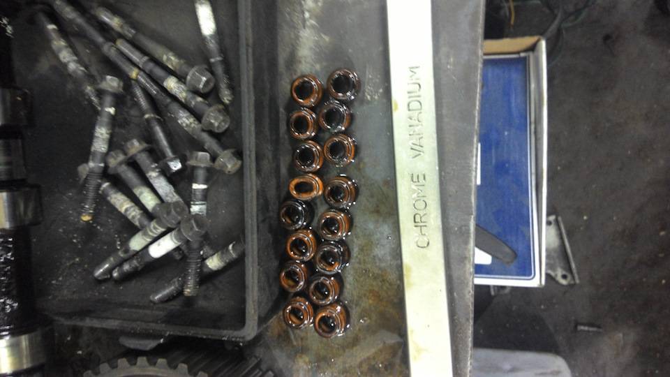 Замена маслосъёмных колпачков ваз-2112 16 клапанов без снятия головки