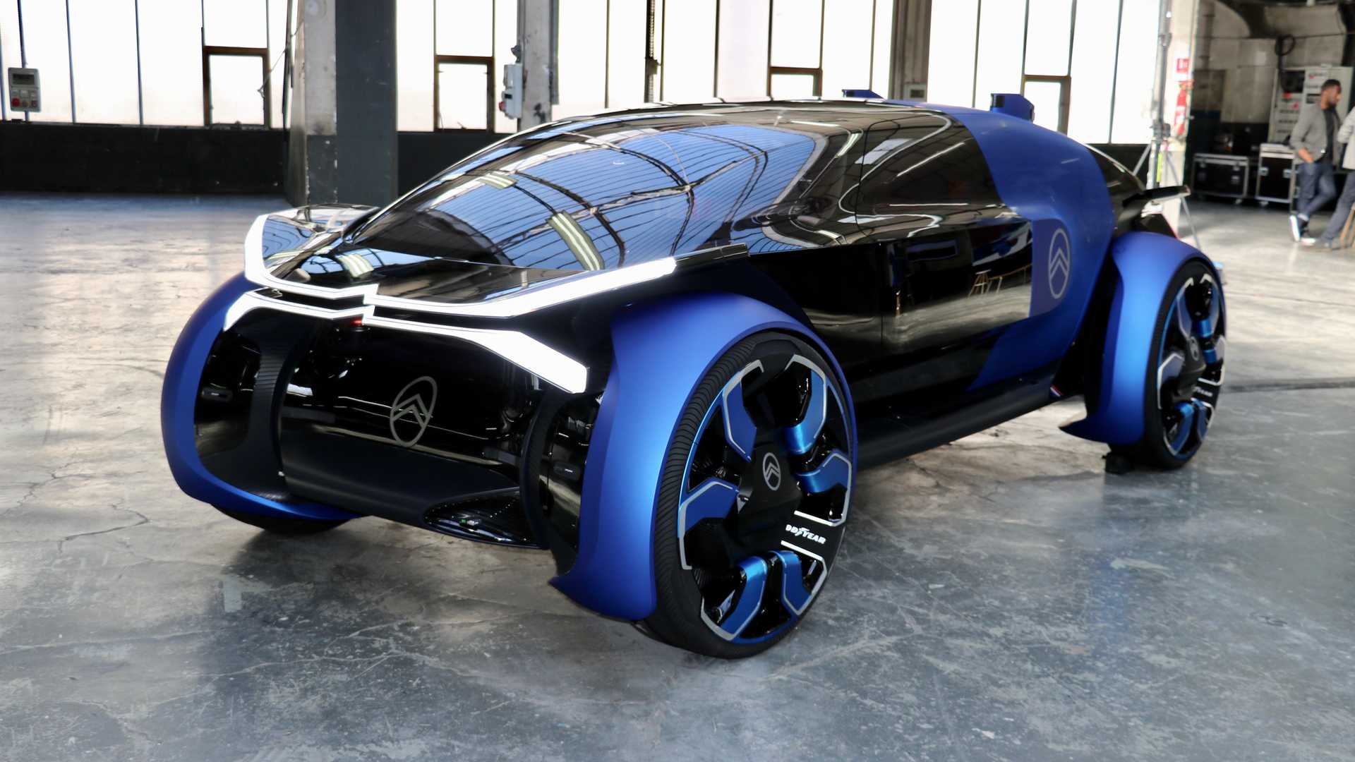 Французы представили автомобиль будущего citroen concept 19_19