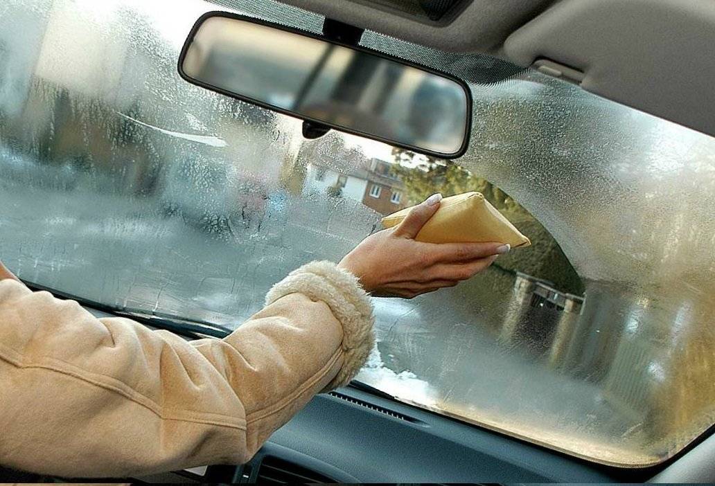 Что делать, если замерзают зеркала автомобиля