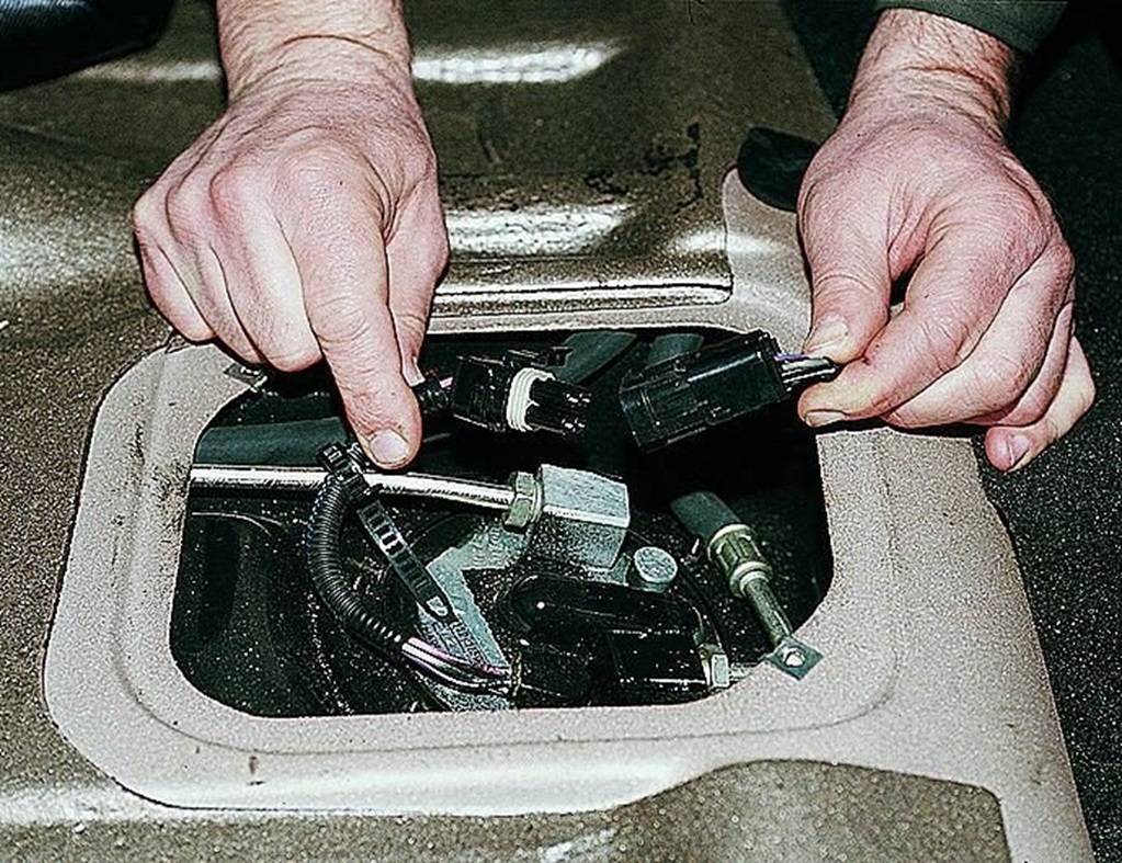 Как снять бензобак ваз 2110: замена, ремонт и чистка своими руками + видео » автоноватор