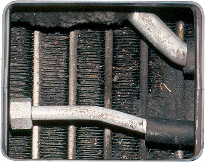 Чистка испарителя кондиционера со снятием и без: механически и самостоятельно