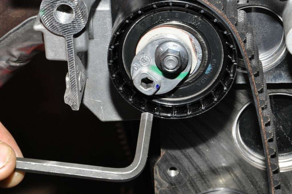 Рено дастер: замена ремня грм на моделях с разными двигателями