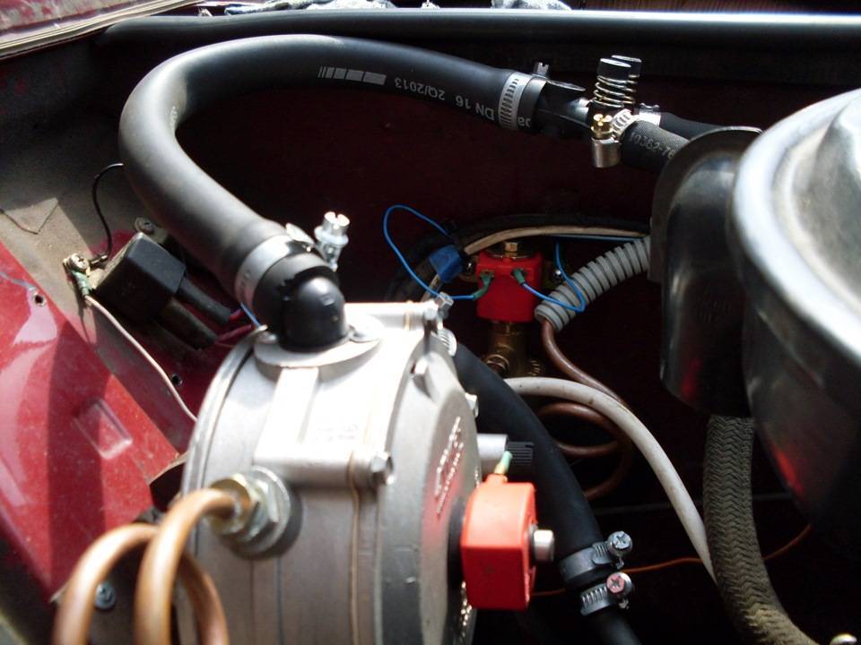 Как отрегулировать газ на карбюраторном двигателе? - автомобильный портал