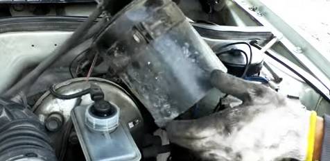 Замена масла в двигателе ваз 2114 - 2115, требуемый объем и подбор масла