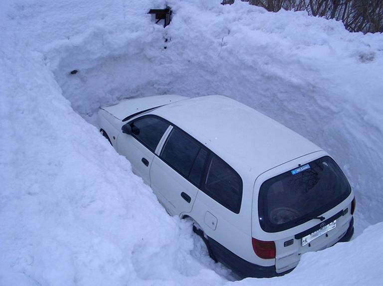 Сколько минут нужно прогревать машину зимой: инструкция