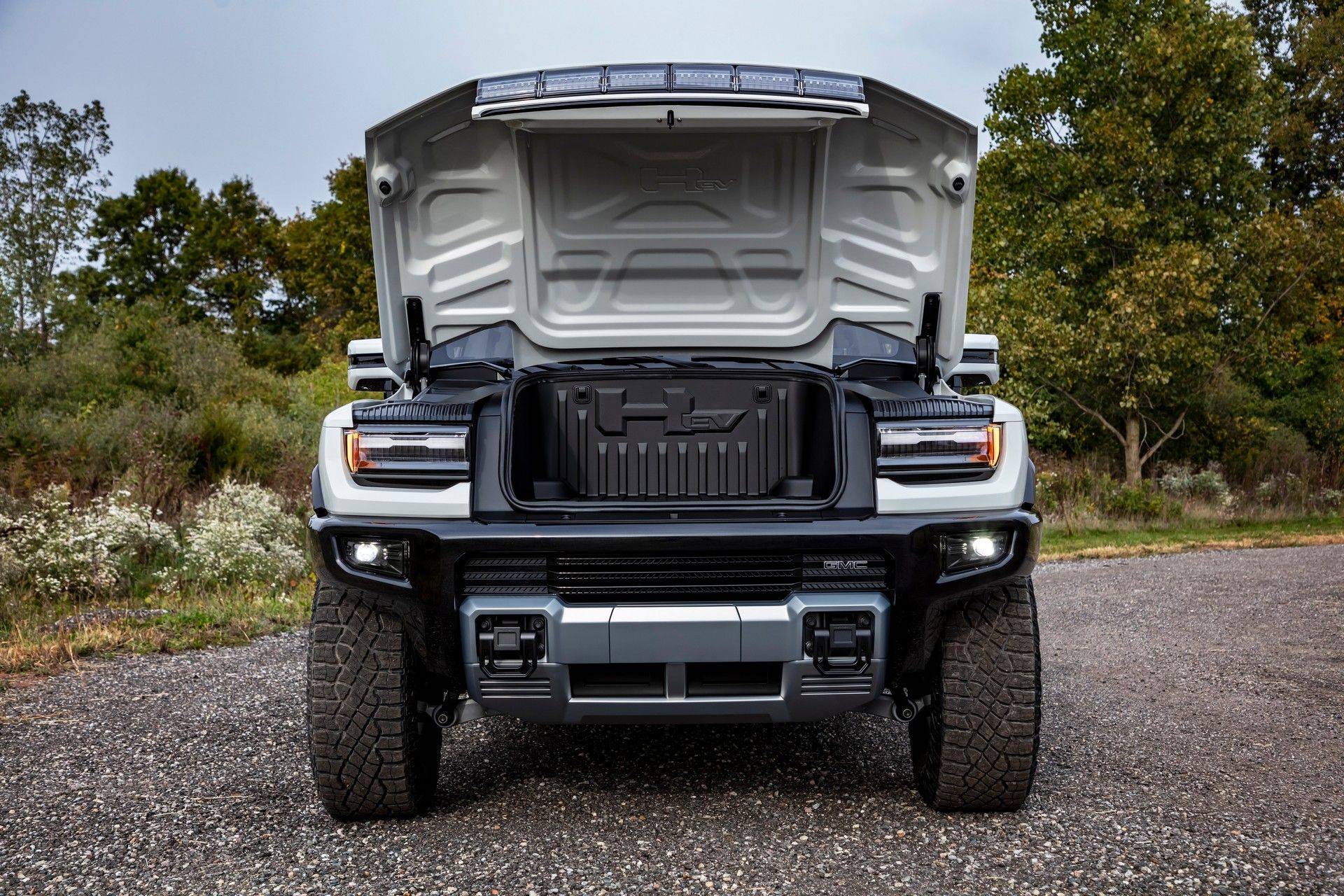 Hummer EV – новый электрический SUV от именитого бренда