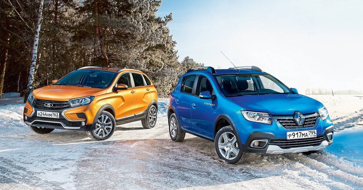 Рено рей. Renault Sandero Stepway и Lada x-ray. Рено Дастер степвей. Рено Сандеро степвей кросс. Логан степвей.