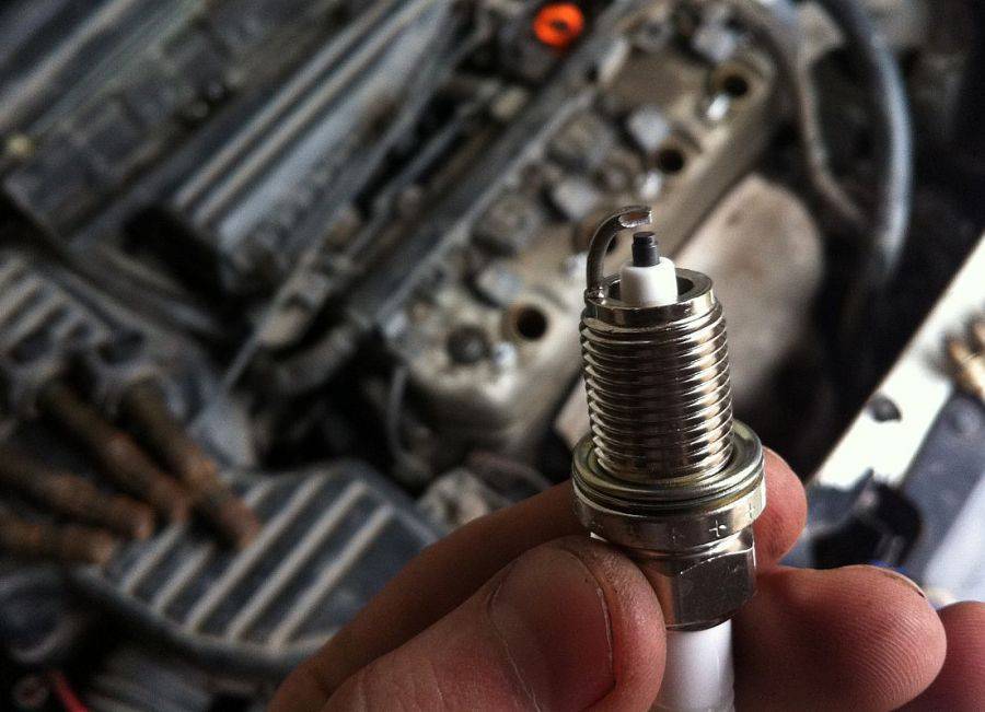 Замена свечей зажигания: свечи менять на холодном или горячем двигателе - ремонт авто своими руками pc-motors.ru