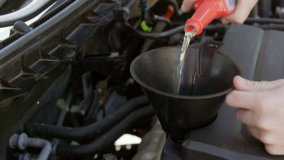 Промывать двигатель при замене масла или нет: как правильно и чем промывать двигатель при замене масла.