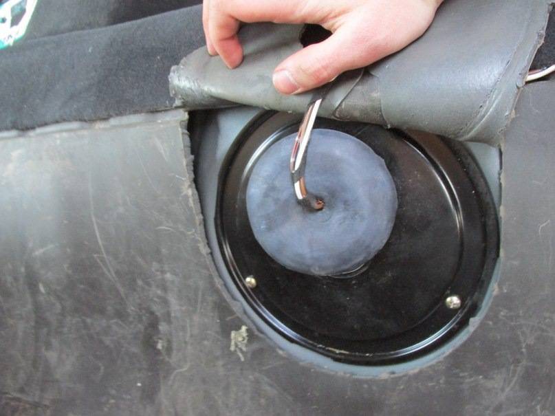 Как удалить воду из бензобака. причины появления влаги в баке