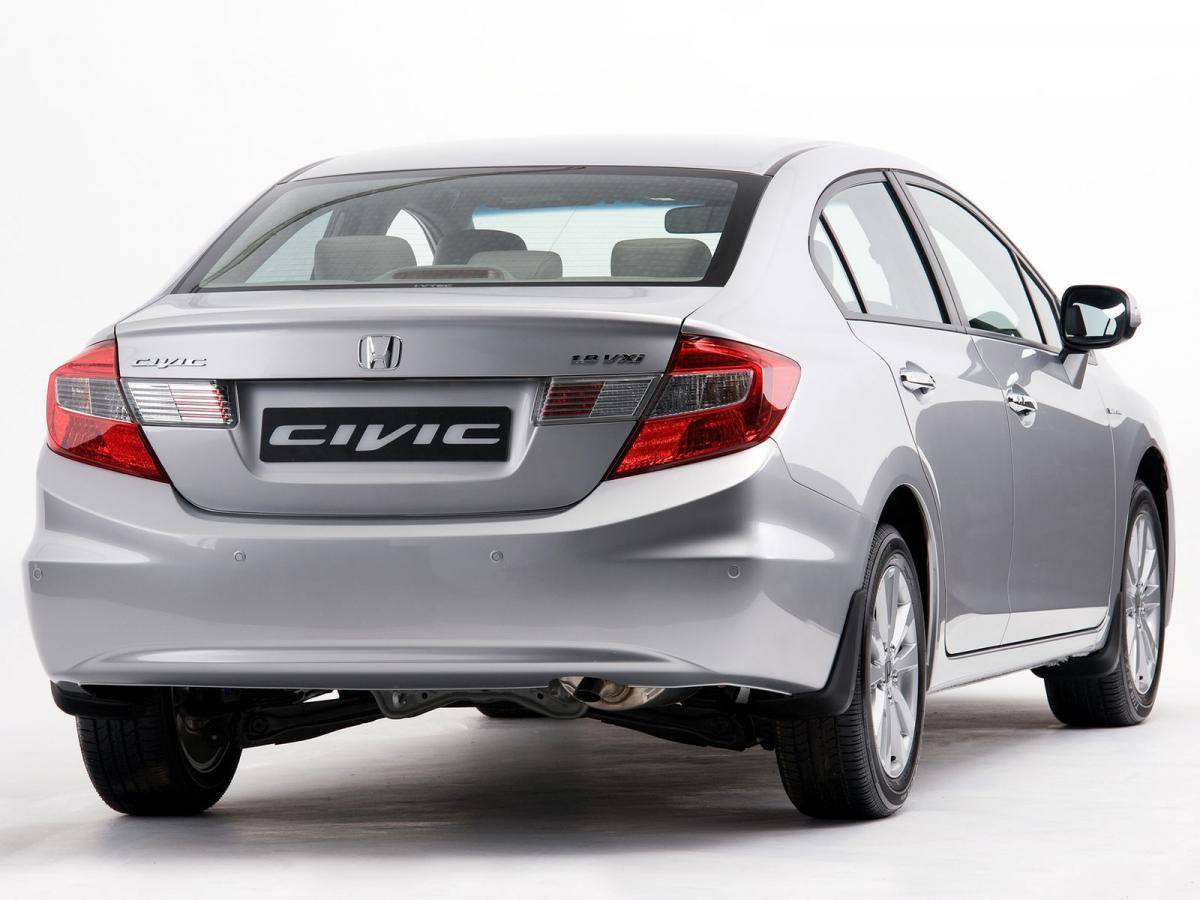 Обзор седана Honda Civic 9-го поколения (рестайлинговый вариант)