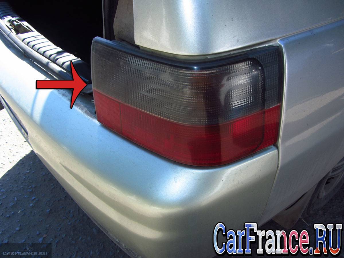 Запах выхлопных газов в салоне автомобиля: что проверить и как устранить