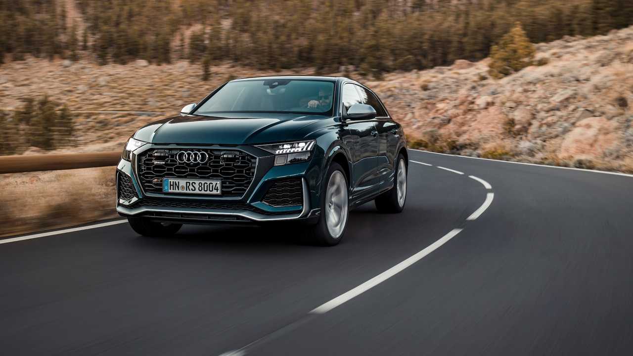 Audi q8 RS 2021 Red