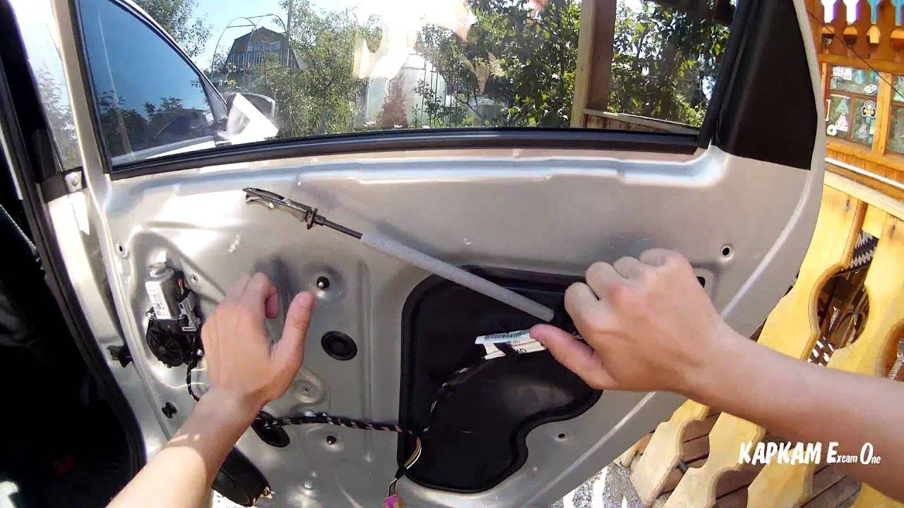 Как снять обшивку водительской двери фольксваген поло седан