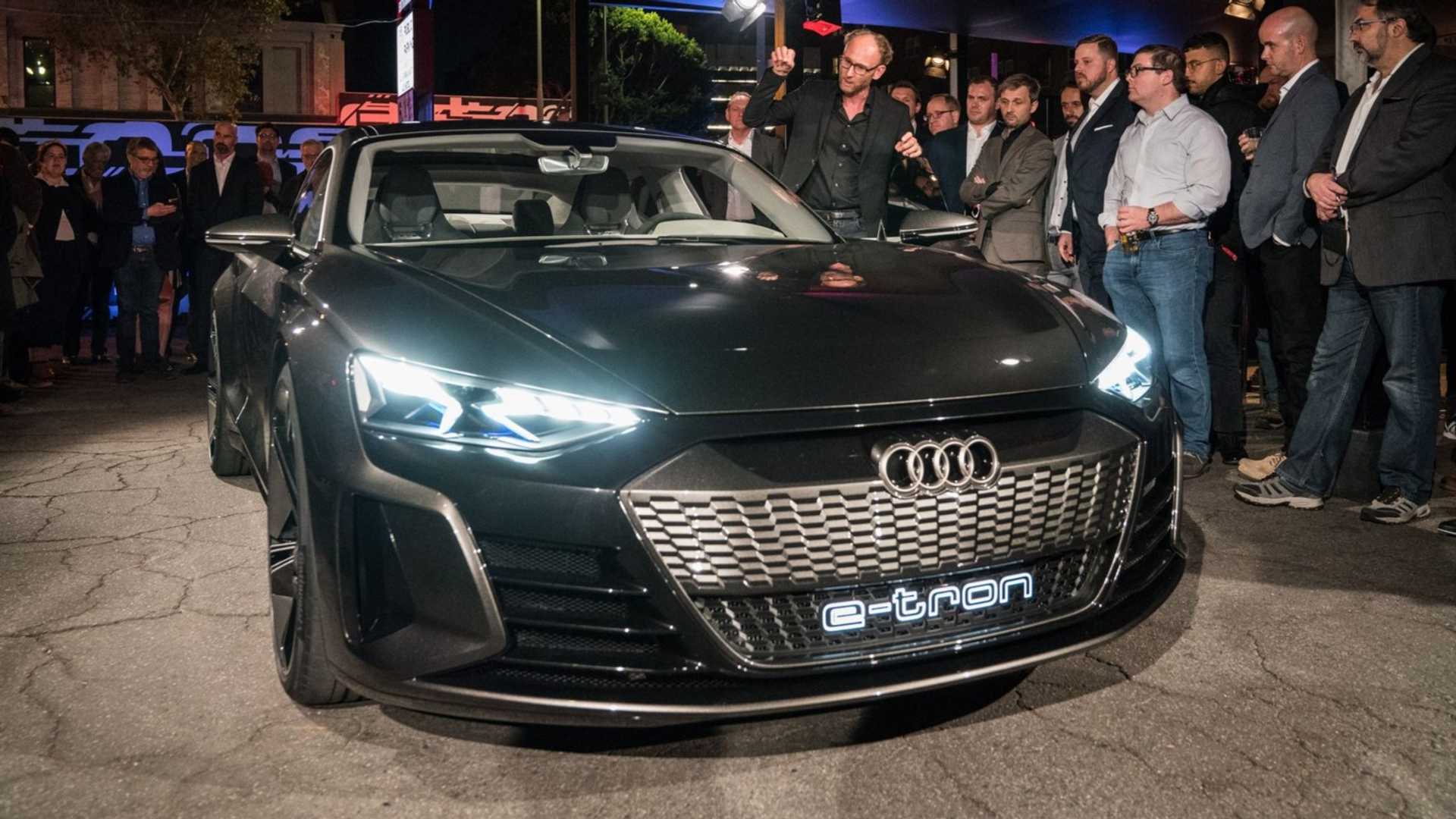 Audi e-tron sportback был представлен в лос-анжелесе