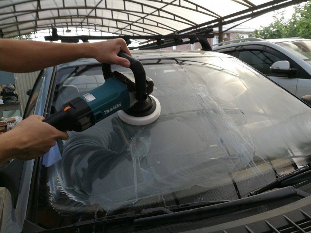 Как отполировать автостекла своими руками: полировка лобового стекла, заднего и боковых стекол