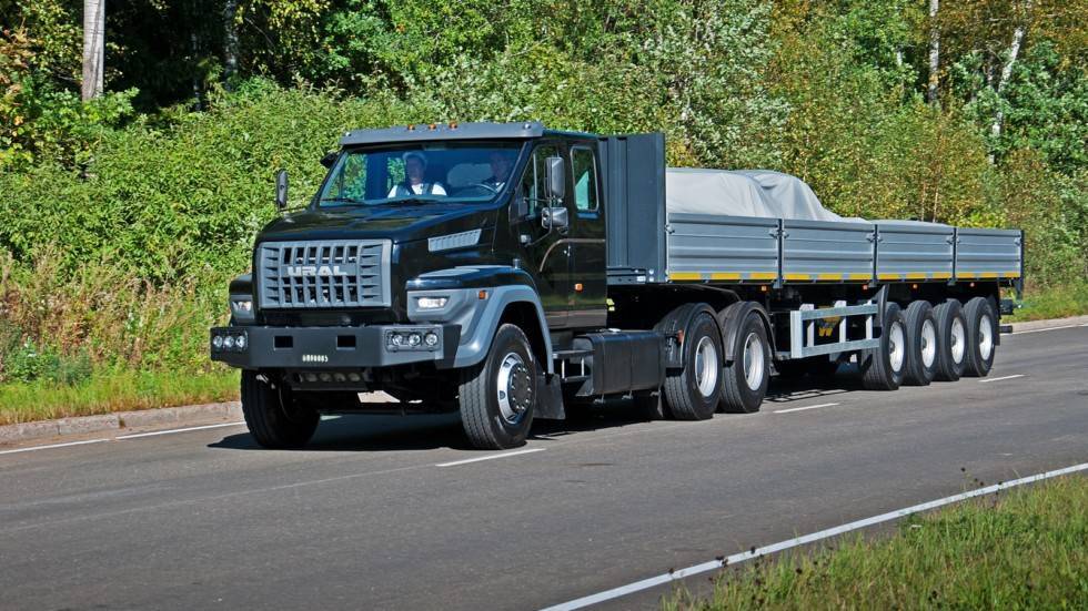 Седельный грузовой тягач — конструкция и особенности применения