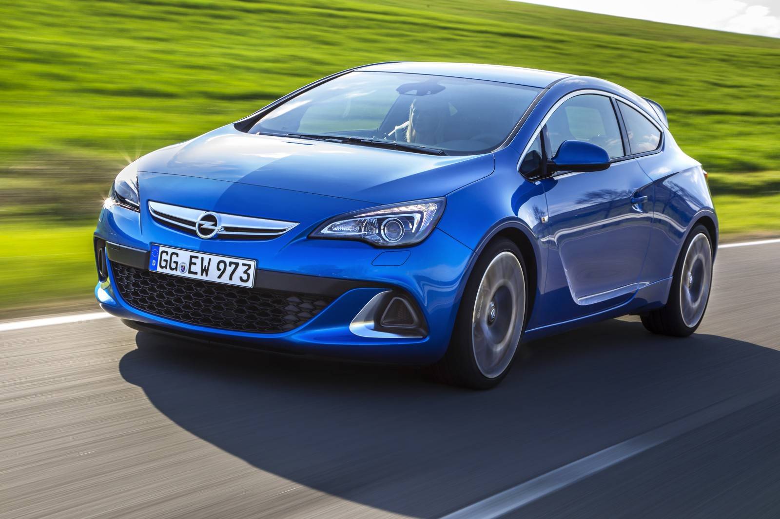 Opel astra h: с каким мотором и коробкой брать машину с пробегом?
