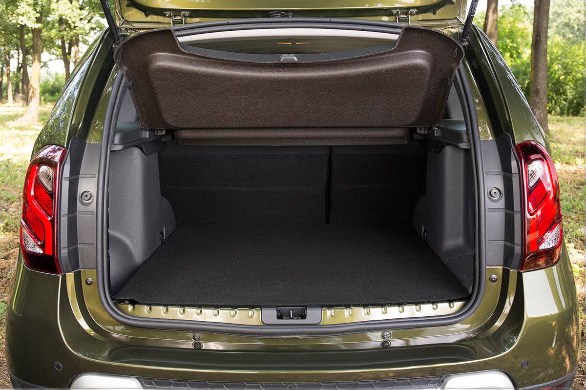 Какой на рено дастер багажник: объем в литрах