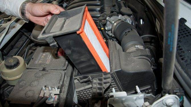 Как поменять воздушный фильтр в машине? :: syl.ru