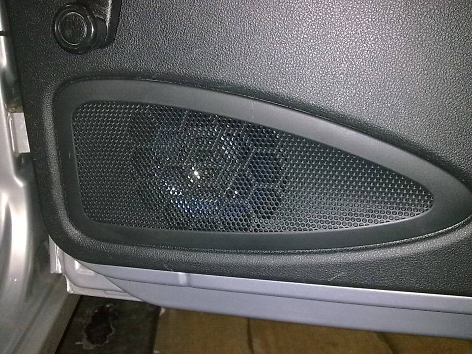 Какие штатные динамики стоят в гранте – автотоп