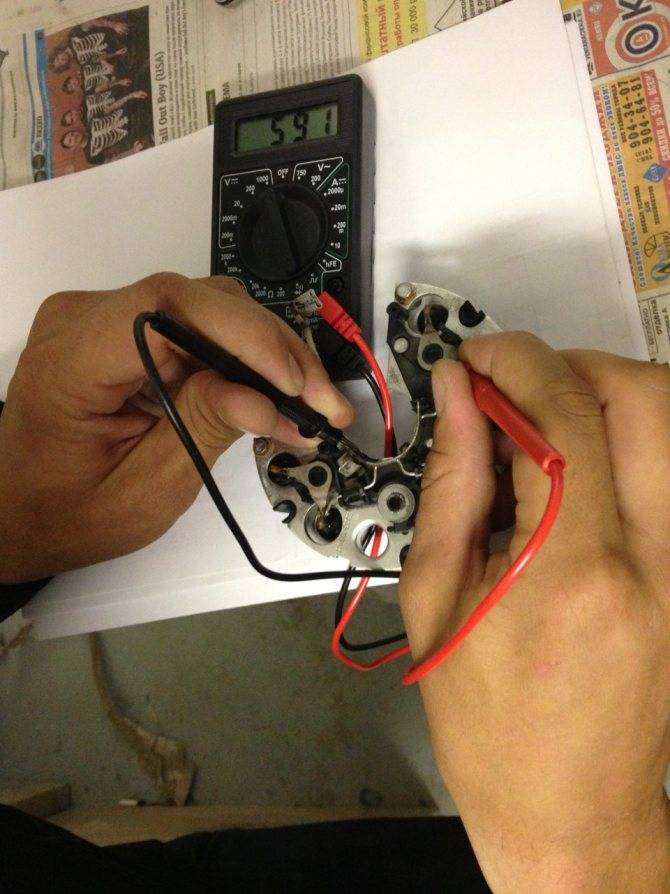 Проверка диодного моста лампочкой и аккумулятором. как проверить диодный мост генератора ваз? проверяем ротор генератора.