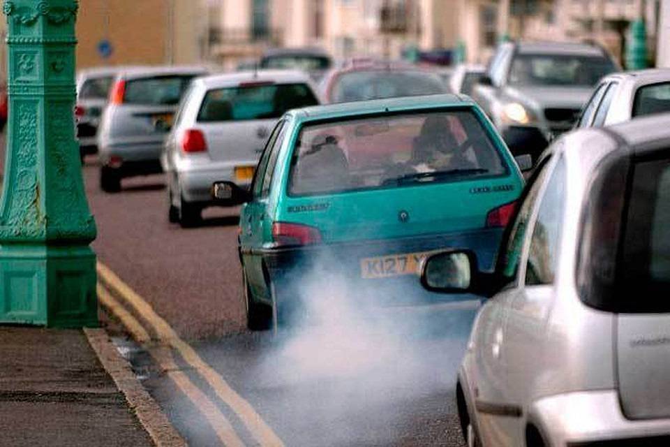 Выхлопные газы автомобилей – так ли страшен газ, как его малюют?