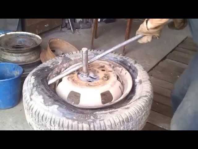 Как разбортировать колесо автомобиля
