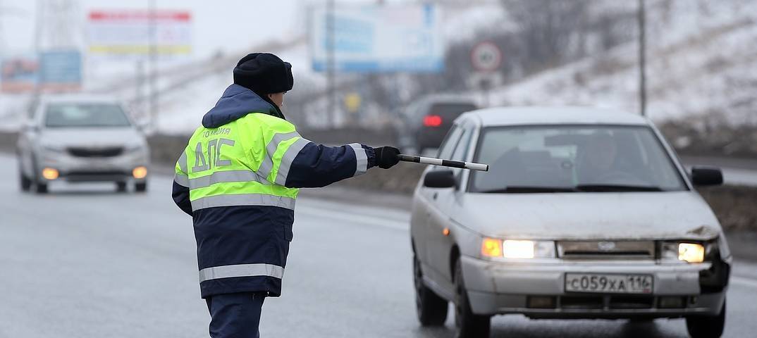 Штраф за езду с невключенным днем ближним светом или габаритами