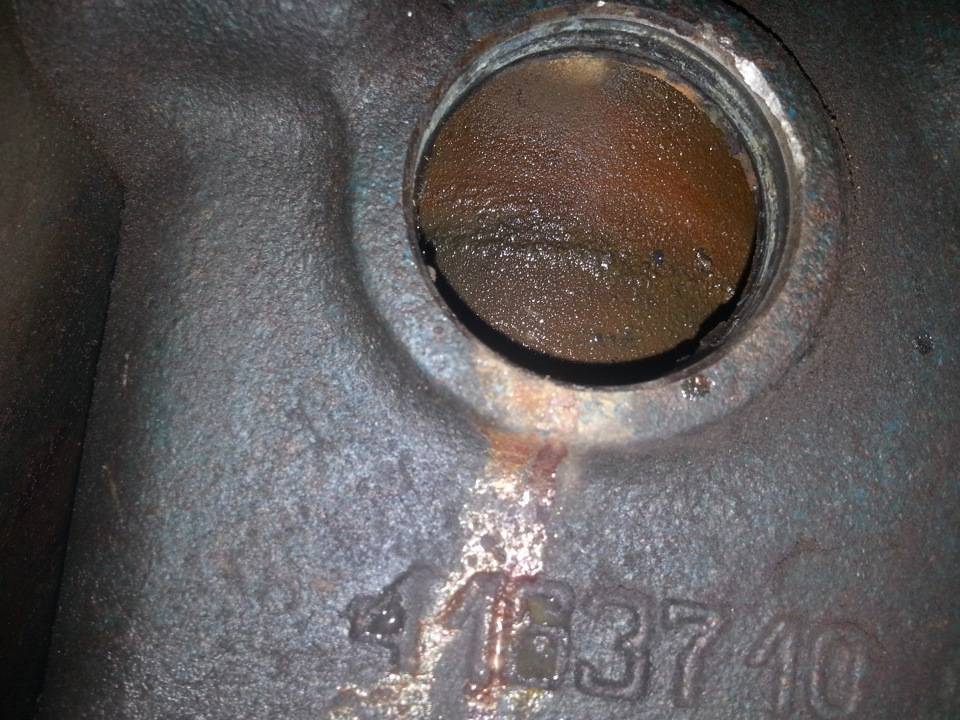 Как заменить заглушку в блоке двигателя ваз 2110 со стороны помпы