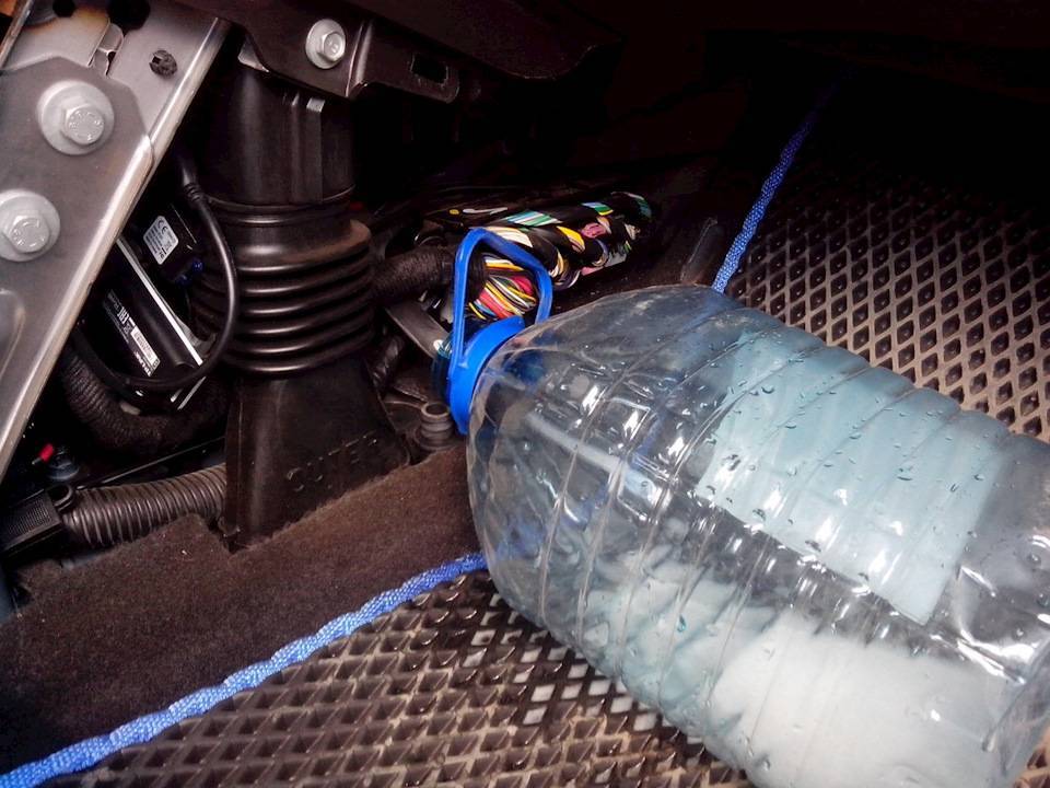 Как почистить кондиционер в автомобиле специальными и подручными средствами