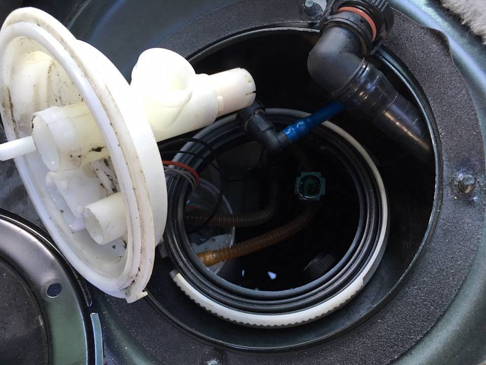 Как очистить топливный фильтр автомобиля? руководство из 3-х шагов » the-drive - полезный сайт для автолюбителей
