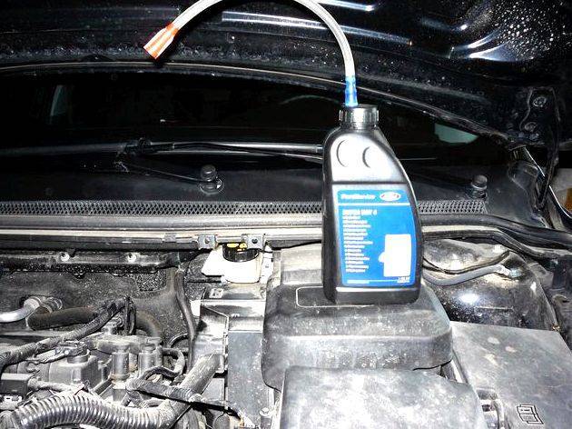 Как залить тормозную жидкость в форд фокус 2: фото и видео