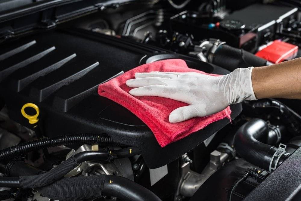 Как помыть двигатель автомобиля своими руками?