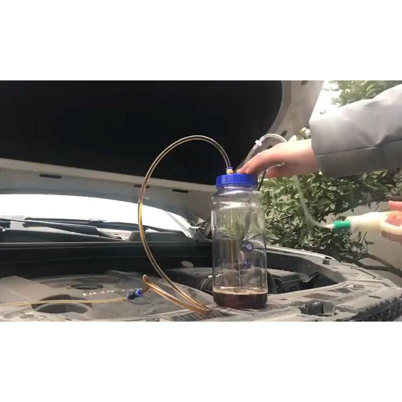 Как откачать масло из двигателя если перелил — 2 способа
