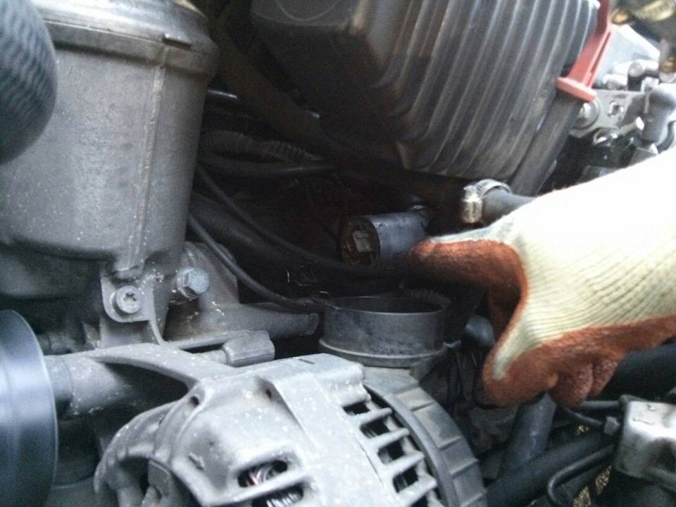 Троит двигатель: причины и как починить