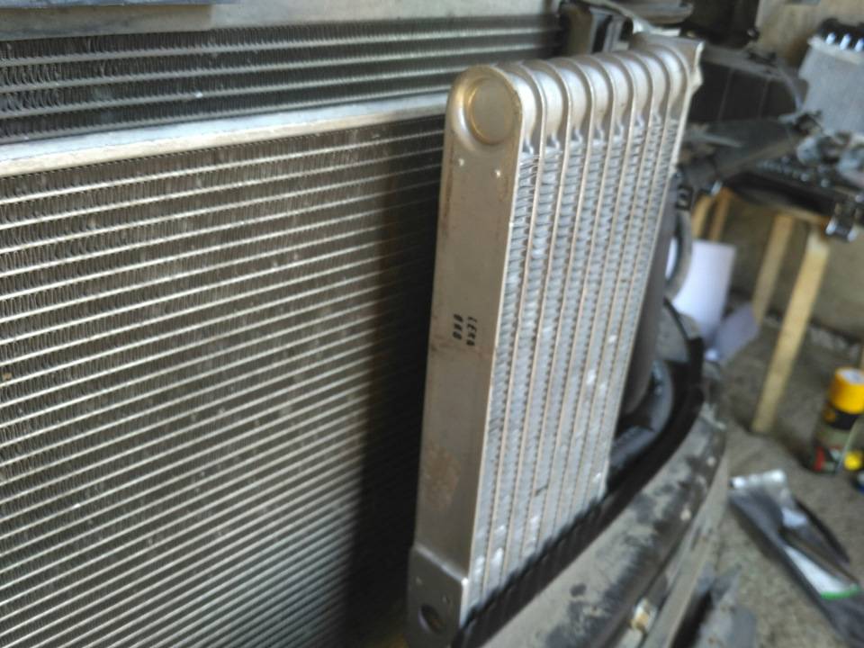 Установка дополнительного радиатора охлаждения акпп (автоматическую коробку передач) по недорогой цене в москве