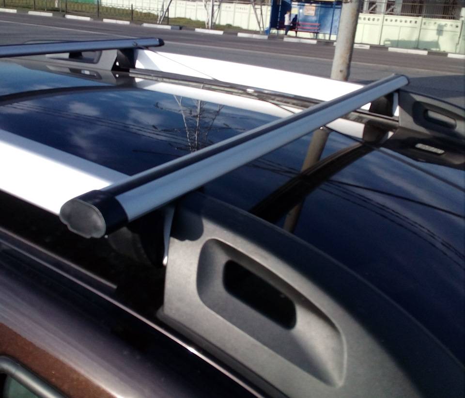 Багажник рено дастер: внутренний и на крышу, объем, установка рейлингов