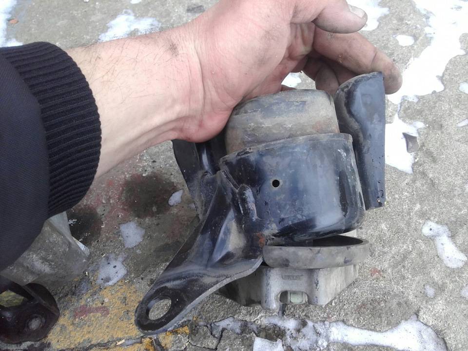 Подушки двигателя на ваз 2114 - как проверить, заменить