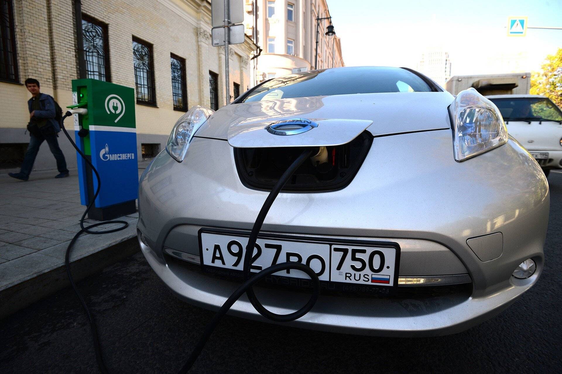 Выгоден ли электромобиль в 2022 году: плюсы и минусы электрокаров