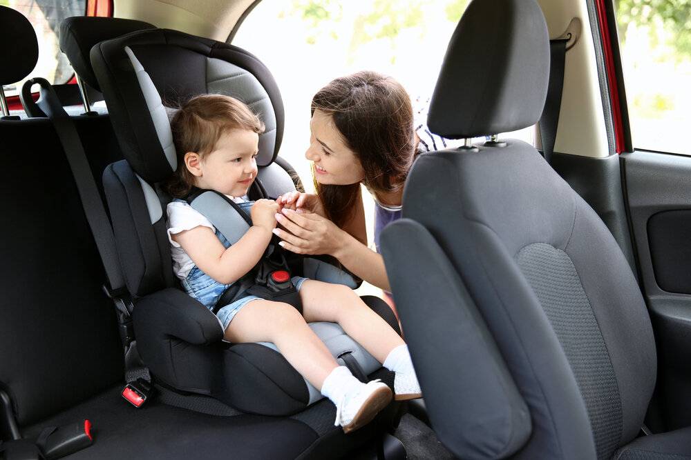 Как обеспечить безопасность ребенка в автомобиле